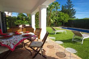 VILLA DEL MAR- Private swimming pool next to the beach