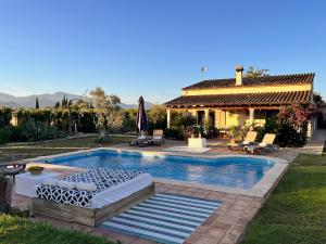 Stunning country villa with Panoramic mountain views
