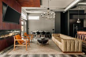 M House by Fieldtrip - Modern Oasis w Pool Spa