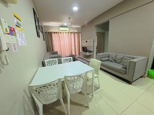 AZH Kiara D Riva Kota Bharu