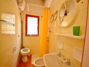 Holiday Home with Garden and shared pool