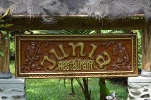 Junia Guesthouse Bukit Lawang