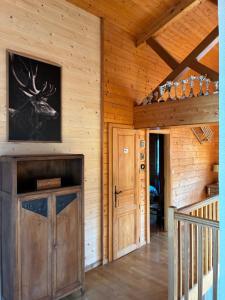 Chalet familial au centre ville de Gerardmer avec jeux et piscine extérieure estivale