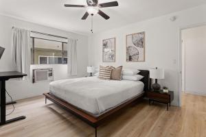 Relax in Stylish 3BR with Fire Pit Gym and Parking