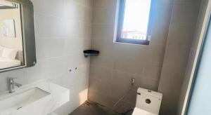 Rova Hotel - Ven Sunset Town