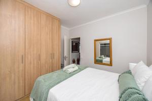 African Sky Beachside Escape in Big Bay , 3 Bedroom Ground Floor Apartment