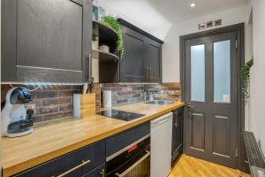 The Stables Battersea Rise Cosy Studio Sleeps 3