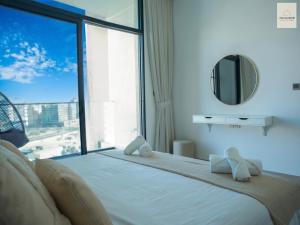 Elegant Haven by Meraki - New 1 Bed Garden View