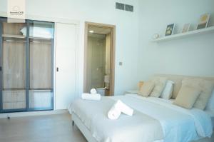 Elegant Haven by Meraki - New 1 Bed Garden View