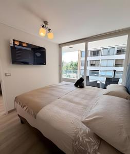 Luminoso 1D 1B en Las Condes con excelente ubicación