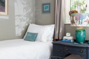 Nest Stay By The Butler Collection