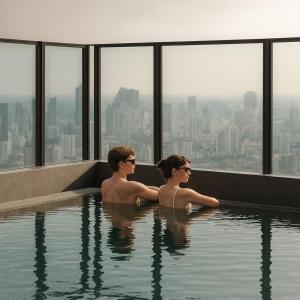 High-Ceiling Loft Suite Rama 9 Design Apartment