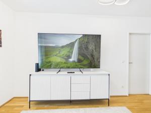 Apartment near Donau with Parking Garage