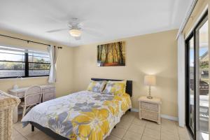 Bright Furnished Home in Coastal