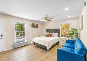 Bird House Pet-Friendly Studio, near Dollywood