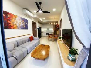 Căn Hộ 2 Phòng Ngủ 2 WC Trung Tâm Phường Bình Dương