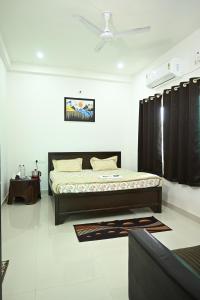 Majestic Inn Home Stay