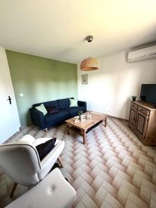 Les Grillons Maison cozy avec grand jardin