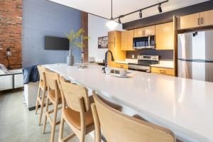 Landing Amazing 2BD Gym Courtyard