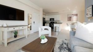 Landing Incredible 2BD Gym Clubhouse