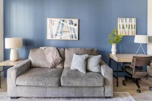 Landing Chic 1BD Gym Clubhouse