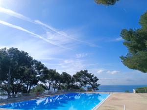 Appartement front de mer avec vue et accès mer exceptionnels