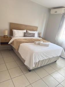 Kloppenheim Sectional Lifestyle Complex