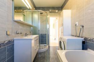 Casa di Miraya with Pool