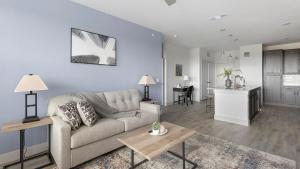 Landing Stunning 2BD in Corinth