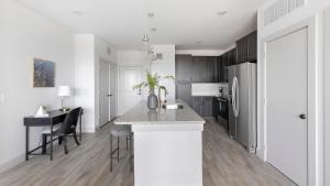 Landing Stunning 2BD in Corinth