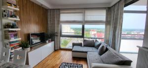 View Apartment Jeziorańskigo 7