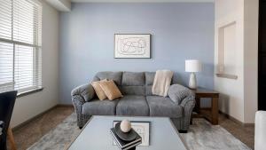 Landing Apartments - Riverhouse