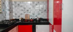 2BHK in Kondapur HiTech city prime area 32