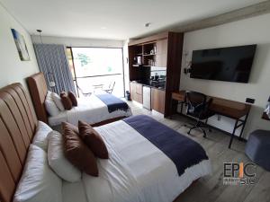 Epic Suite 510 Deluxe Airport