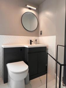 Royal Regency Mansion Studio