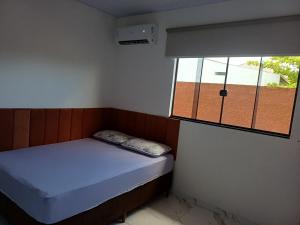 Casa com piscina a 370 metros do mar