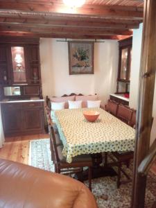 Agoriani Chalet