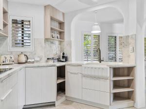 Blue Lagoon Villa with private pool