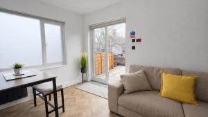 RAMSEY, 2BR apart, NR A14 and A1, with Long Stay Deal option