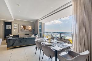 Sandton Luxury Apartment Balcony Power & Water Backup