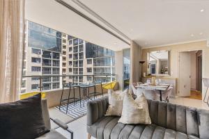 Sandton Luxury Apartment Balcony Power & Water Backup