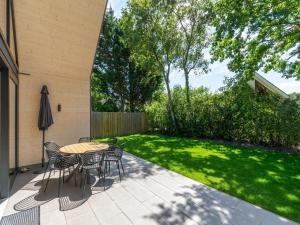 Luxury holiday home by the sea