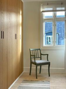 Classic townhouse near beach park and metro