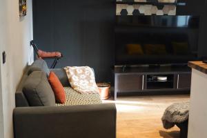 CHEZ TRICIA, 3min de la gare, jardin, 20min de Disney