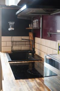 CHEZ TRICIA, 3min de la gare, jardin, 20min de Disney