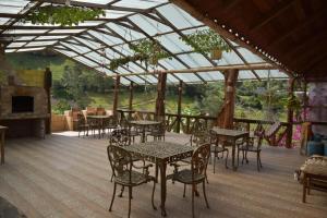 Las Orquídeas Runtun Lodge