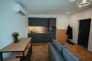 Ubytovanie pod hradom s jacuzzi a saunou