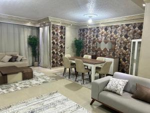 شقة كارفور المعادي