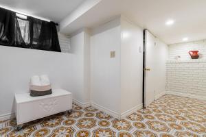 Multi-level home near Squareone, Airport, 3Parking