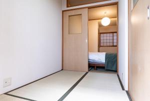 Private Osaka Home 2BR 4 Beds near USJ